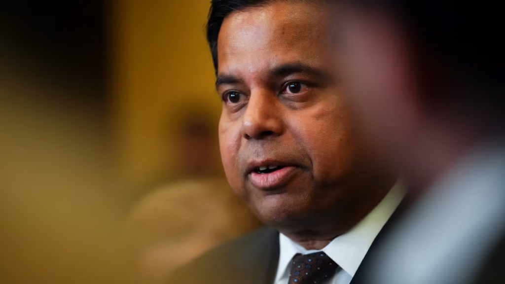 Minister Questioned on Limited Iranian Official Deportation