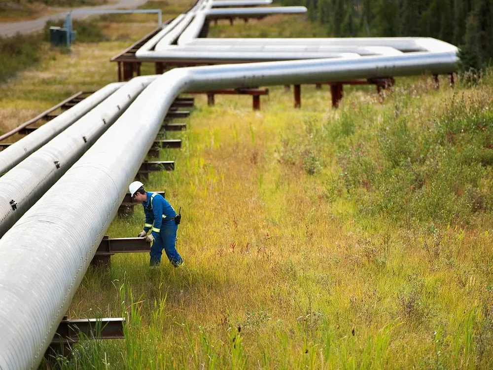 Alberta Pipeline May Get Indigenous Loan Support