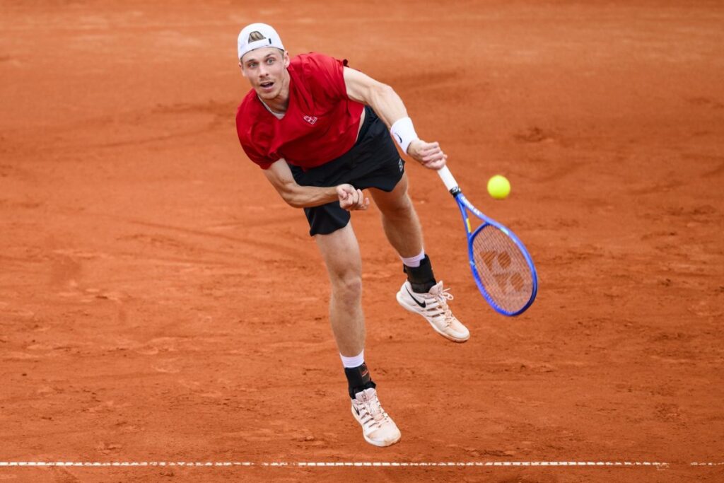 Canada’s Shapovalov Loses to Molcan in BMW Open QFs