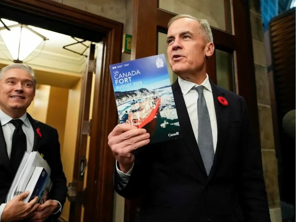 Federal Deficit May Exceed $100B by 2035, Economist Says