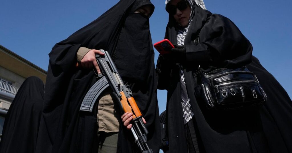 Iran Reopens Hormuz as US Keeps Blockade in Force