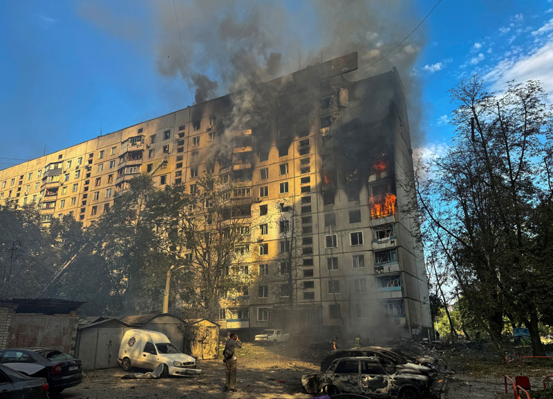 Russian-Strikes-in-Ukraine-Kill-5,-Injure-30