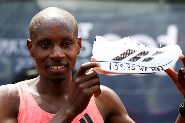 Sabastian Sawe of Kenya becomes first person to run a sub-2-hour marathon to win in London