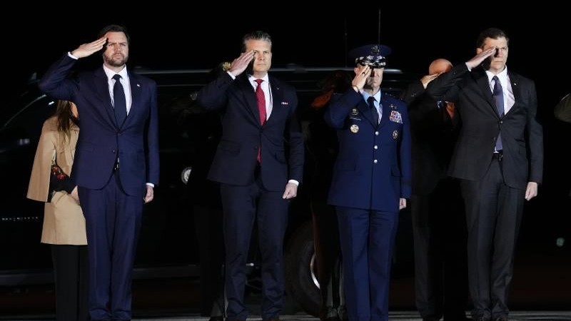 Trump Sends Mixed Signals on US War With Iran