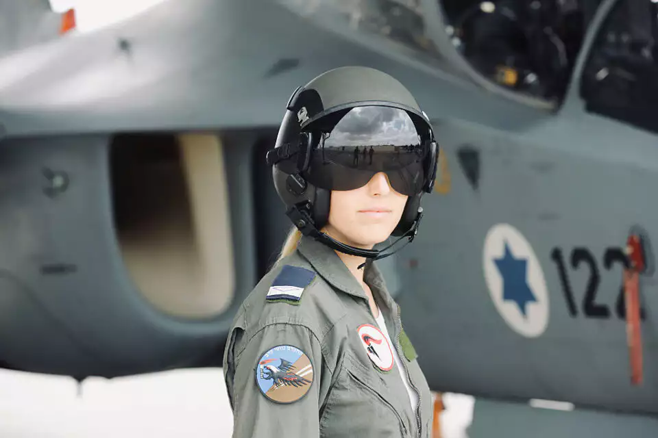 US & Iran Search Missing Pilot as Strait of Hormuz Opens