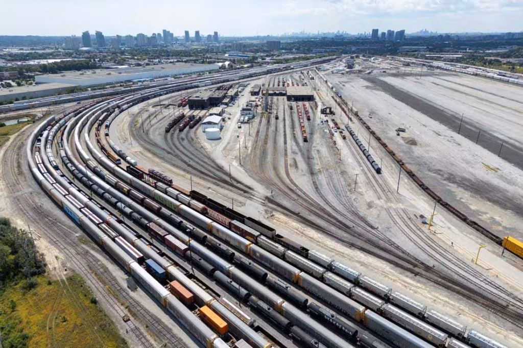 Canada-backs-real-time-rail-to-ensure-economic-stability