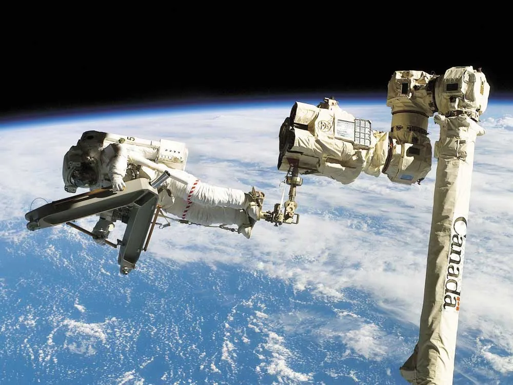 Canadian Space Firms Feel Pull Toward U.S. Market