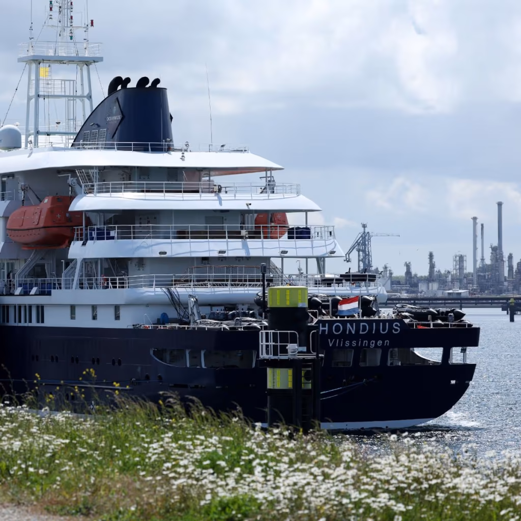 Hantavirus Cruise Ship Docks in Netherlands for Cleanup