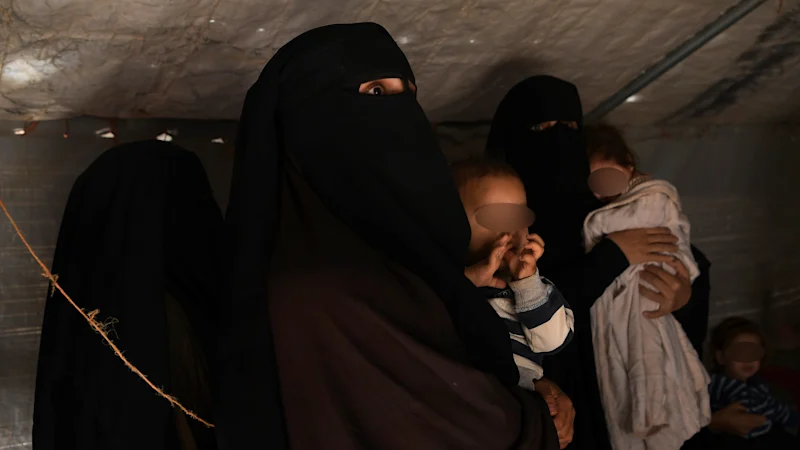 ISIS-linked Women and Children Arrive in Australia