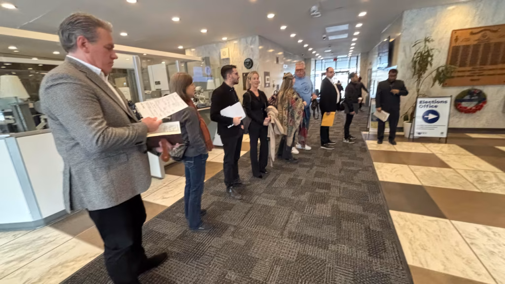 Municipal races open with first day of nominations