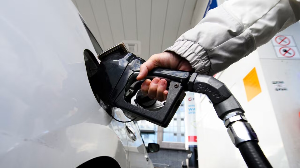 Canada Gas Tax Extension Bill Proposal