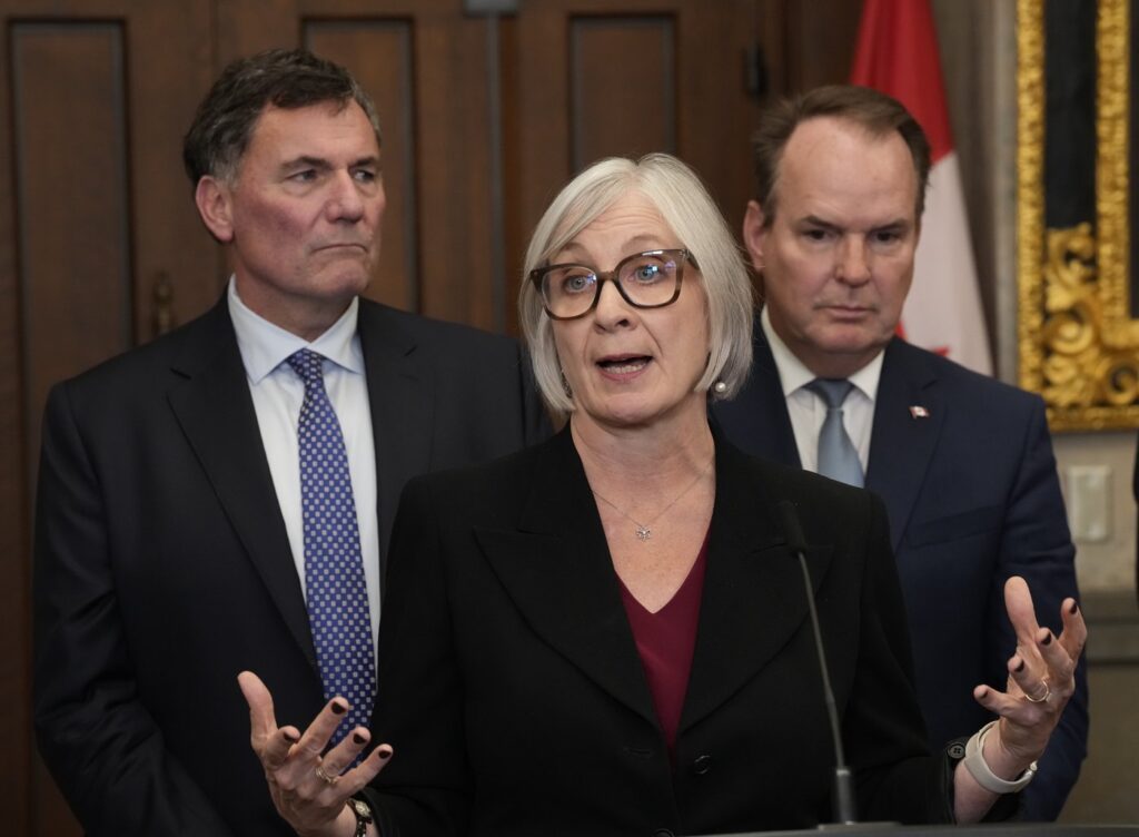 Ottawa labour legislation strikes end timeline